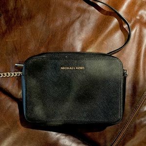 Black Michael Kors Jet Set Crossbody Bag